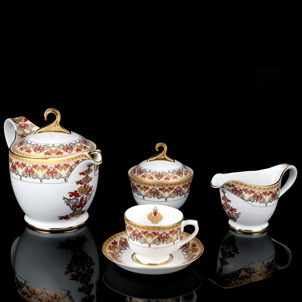 Tea & Coffee Set 18